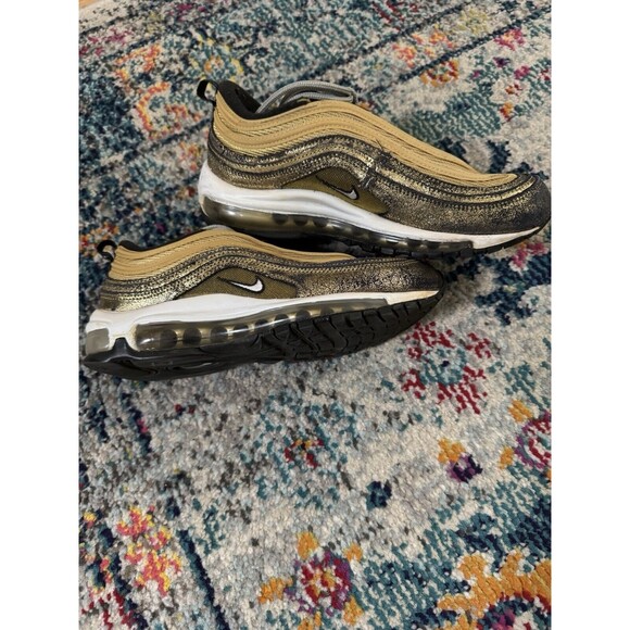 Nike Air Max 97 Sneakers Metallic Golden Gals Size 6.5 DO5881-700‎ - Picture 3 of 8